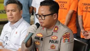 Terkait Penmuan Mayat di Jalan Hayam Wuruk Jakarta Barat, Polisi Tangkap Tiga Orang dan Temukan Motor Korban