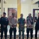 Sinegritas TNI-POLRI, Polsek Bolo Laksanakan Pengamanan Kotak Suara di Kantor Camat Bolo