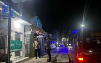 Patroli Blue Light Polsek Kuripan: Jaga Keamanan Masyarakat di Malam Hari