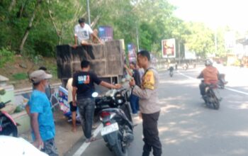 Bhabinkamtibmas Kelurahan Monggonao Gelar Patroli dan Cooling System untuk Jaga Kondusifitas Kamtibmas