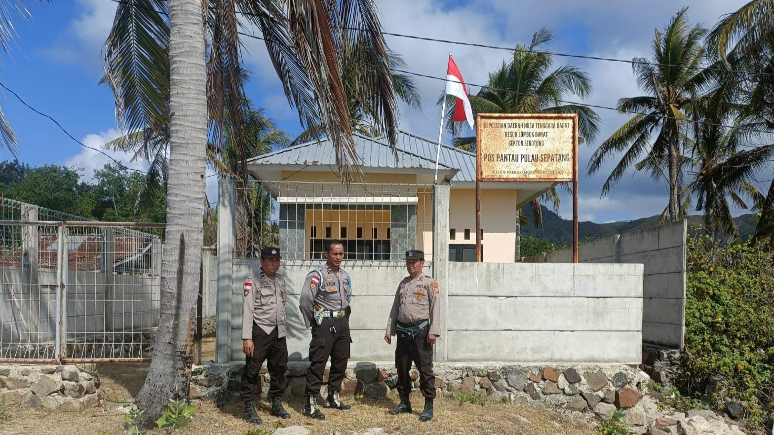 Polsek Sekotong Aktif Jaga Kamtibmas Pos Pantau Pulau Sepatang