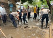 Sat Samapta Polres Dompu Gelar Bakti Sosial Untuk Korban Banjir di Kelurahan Potu