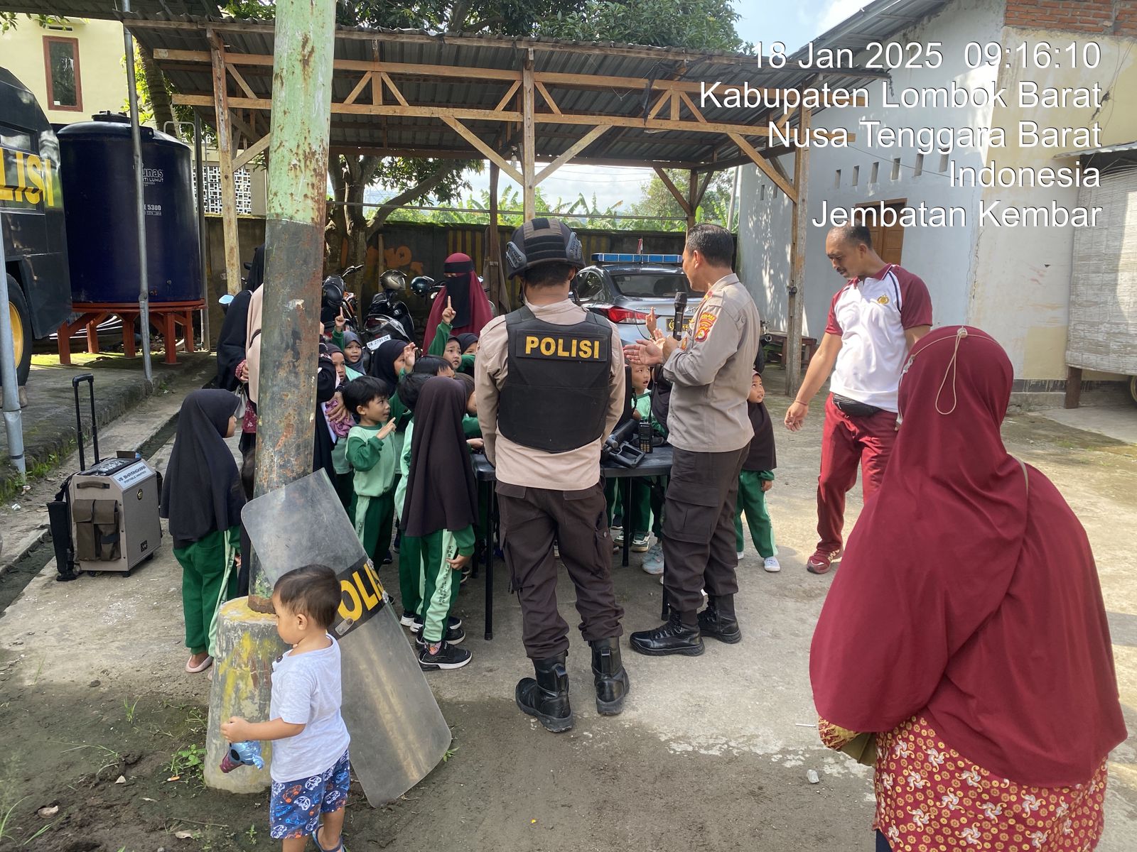 Intip Keseruan Anak TK Belajar Langsung dari Shabara Polres Lombok Barat