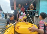 Reaksi Cepat Sat Samapta Polres Sumbawa Barat Evakuasi Warga Terdampak Banjir