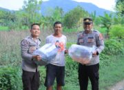 Dukung Ketahanan Pangan, Polres Sumbawa Barat Salurkan Benih Ikan Kepada Masyarakat