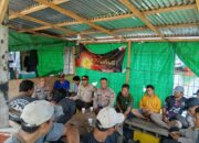 Sat Binmas Polres Bima Kota Laksanakan Jum’at Curhat di Kawasan Pelabuhan Laut Bima