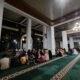 Malam Nuzulul Qur’an Gerung: Kisah Haru Santunan 200 Anak Yatim