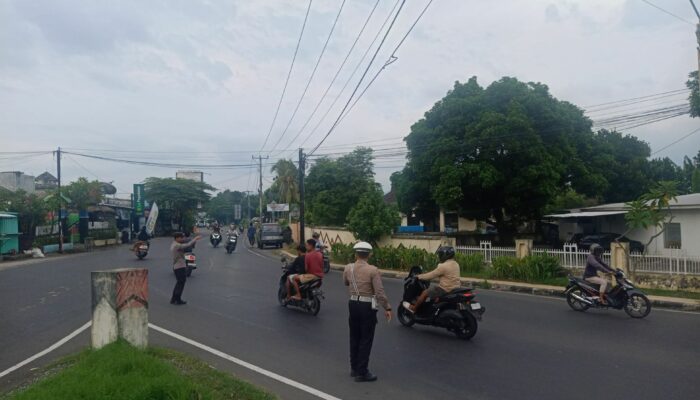 Polsek Kediri Gelar ‘Rawan Sore’: Amankan Lalu Lintas Jelang Berbuka Puasa