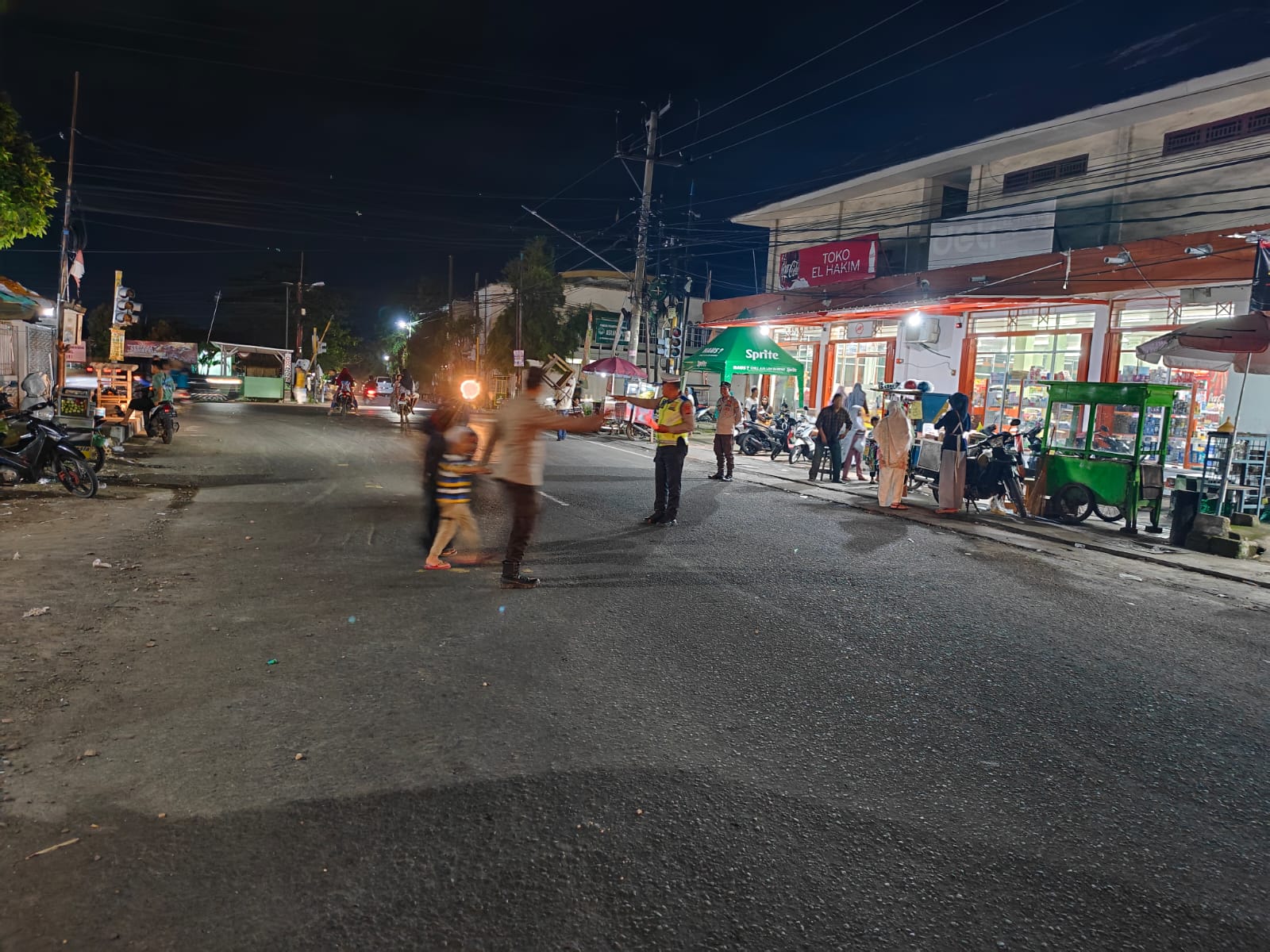 Bulan Ramadhan, Polsek Kediri Pastikan Ibadah Tarawih Aman