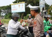 Polres Lombok Barat Berbagi Takjil: Ramadhan Penuh Berkah