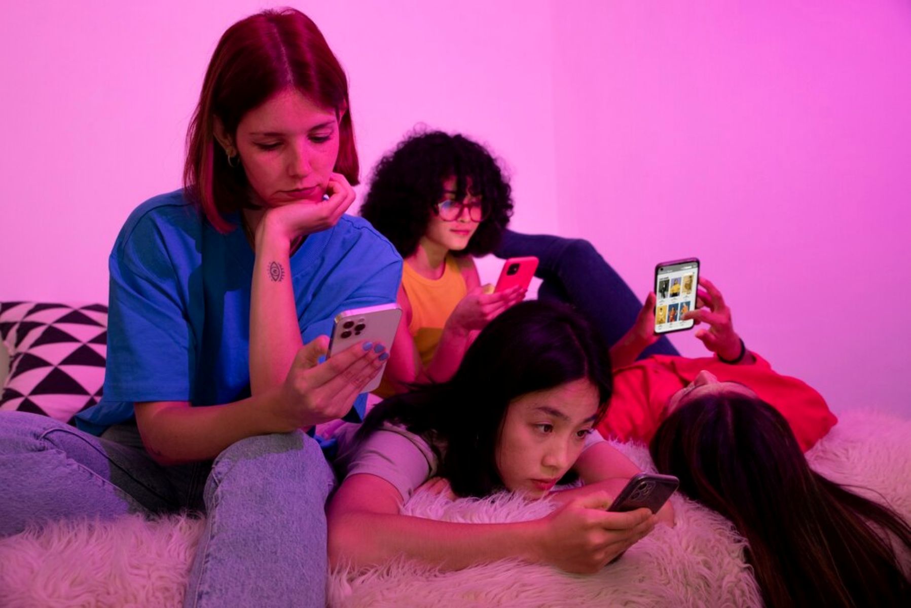 Gen Z Makin Antisosial? Ini Alasannya!