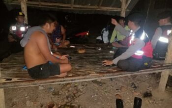 Polsek Sekotong Perkuat Kamtibmas Lewat Patroli Tokoh Masyarakat