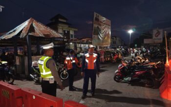 Operasi Gabungan di Kediri: Tertibkan Parkir Liar dan Pedagang di Bahu Jalan