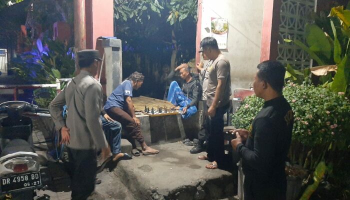 Polsek Labuapi Gencar Patroli Malam Antisipasi Penjambretan dan Premanisme