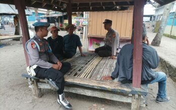 Polsek Lembar Ciptakan Kamtibmas Kondusif Melalui Patroli Dialogis
