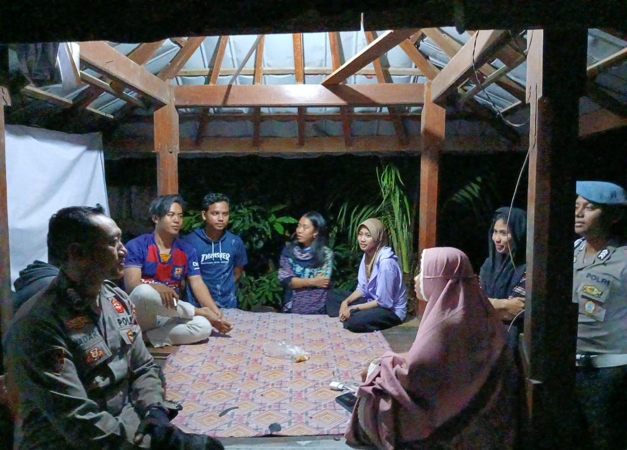 Masyarakat Lembar Dukung Patroli Rutin Polsek untuk Keamanan Lingkungan