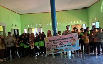 Polsek Sekotong Edukasi Santri tentang Bahaya Bullying dan Pernikahan Dini
