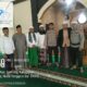 Bhabinkamtibmas Desa Ai Mual Jadi Khatib dan Imam Sekaligus Sampaikan Pesan Kamtibmas ke Warga