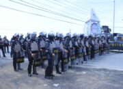 Polres Sumbawa Barat Amankan Aksi Unjuk Rasa P4S di Simpang Poto Tano, Situasi Aman dan Kondusif