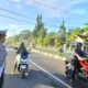 Sat Lantas Polres Bima Kota Laksanakan Rawan Pagi, Bantu Anak Sekolah dan Pejalan Kaki Menyeberang Jalan