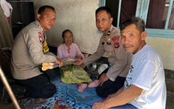 Sinergi Polri dan Masyarakat, Polres Lombok Barat Salurkan Bantuan Sosial