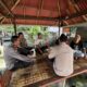 Cegah Narkoba dan Hoaks, Polisi Sambangi Warga Lombok Barat