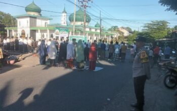 Polres Loteng Amankan Sholat Idul Adha 1446 H Diberbagai Lokasi.  ‎