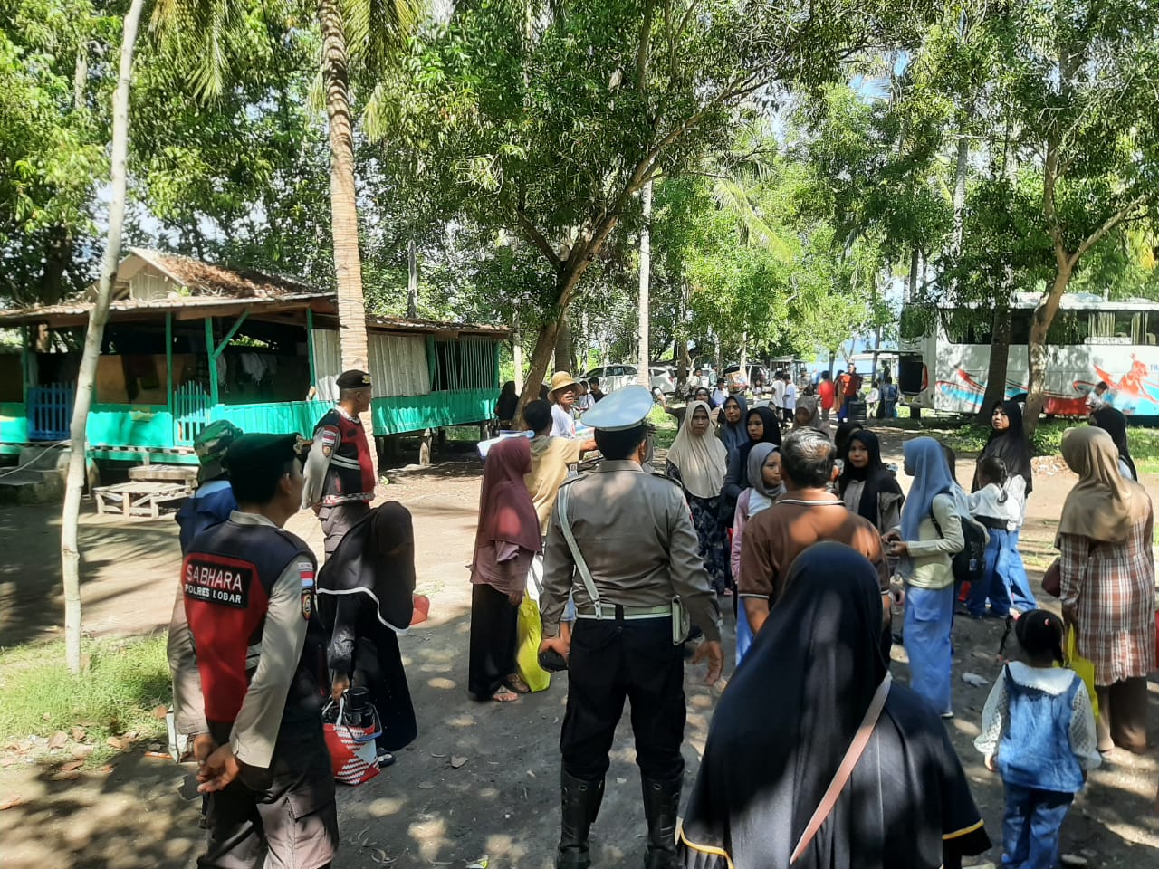 Hadirnya Polisi Tingkatkan Rasa Aman Wisatawan di Sekotong