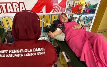 Sambut Hari Bhayangkara ke-79, Polres Lombok Utara Gelar Bhakti Kesehatan Donor Dara