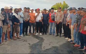 Kapolres Sumbawa Barat Pimpin Pengamanan Aksi Unjuk Rasa Aliansi PPS Selama Dua Hari di Poto Tano, Petugas dan Aliansi Saling Apresiasi