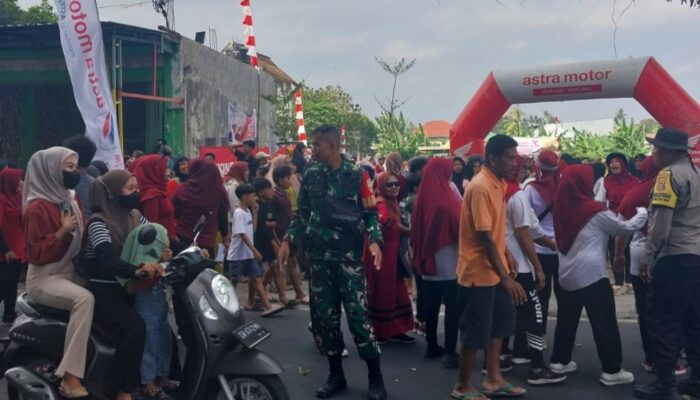 Pawai Rakyat di Bagik Polak Barat, Senyum Anak Hingga Orang Tua Warnai HUT RI ke-80