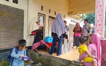 Bhabinkamtibmas Kelurahan Sasake Kawal Pendistribusian Makanan Bergizi Gratis
