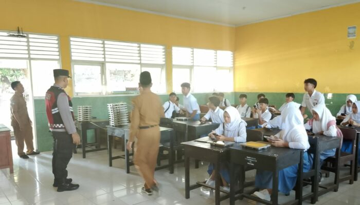 Polsek Bayan Laksanakan Monitoring Program Makan Bergizi Gratis di SMAN 1 Bayan