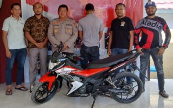 Gelapkan Sepeda Motor, Pria Ini Disergap Tim Opsnal Polsek Rasbar