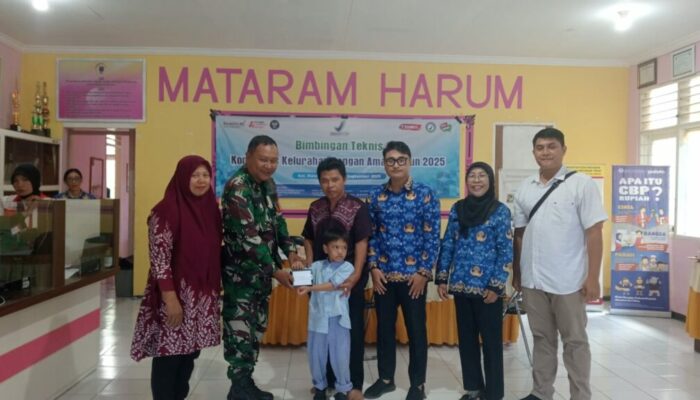 HUT TNI Ke-80, Senyum Bahagia Warga Mataram Timur