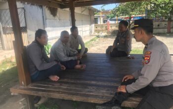Sat Binmas Polres Lombok Barat Ajak Pemuda Pasar Kuripan Jaga Kamtibmas