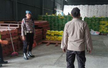 Polsek Lembar Tingkatkan Patroli KRYD di Gudang Bulog Serumbung