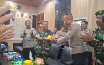 TNI–Polri Kompak Rayakan HUT TNI ke-80 di Makodim Mataram