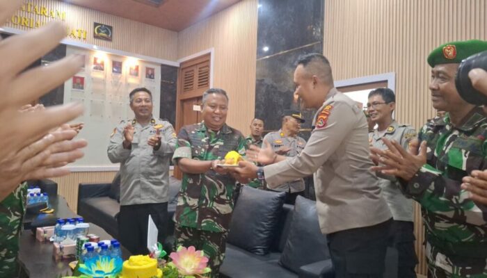 TNI–Polri Kompak Rayakan HUT TNI ke-80 di Makodim Mataram