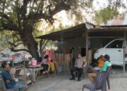 Bhabinkamtibmas Desa Tadewa Gelar Jumat Curhat, Sosialisasikan Bahaya TPPO dan Imbau Warga Jaga Kamtibmas