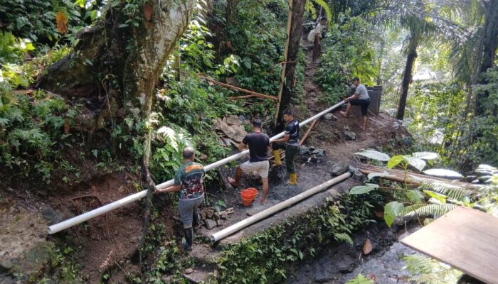 TMMD Kodim 1606 Mataram Bangun Hidram Demi Air untuk Rakyat