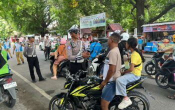 Tertibkan Pengendara, Sat Lantas Polres Sumbawa Gencarkan Razia Gabungan Operasi Zebra Rinjani 2025