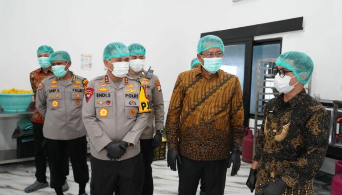 Tinjau Dapur SPPG Polda Sulteng, Menteri Hukum Puji Standar Kualitas Layak Jadi Contoh