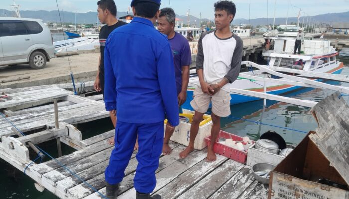 Pasca Boat Tenggelam di Perairan Langgudu, Sat Polairud Polres Bima Kota Himbau Nelayan Waspadai Cuaca Ekstrem