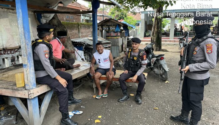 ‎Sat Samapta Polres Bima Kota Gelar Patroli Dialogis, Ajak Masyarakat Bersama Jaga Kamtibmas