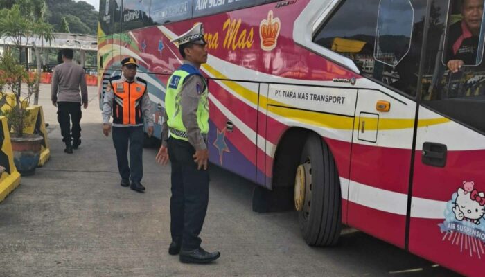 Operasi Lilin Rinjani: Arus Kendaraan di Lembar Mulai Padat