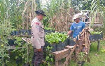 Polsek Batulayar Dorong Warga Manfaatkan Lahan Tidur di Lembahsari