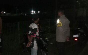 Bhabinkamtibmas Desa Goa Laksanakan Sambang Desa, Ajak Pemuda Jaga Keamanan Lingkungan