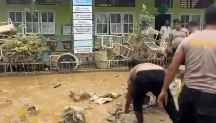 Polri Dampingi Pemulihan SDN 1 Tualang Cut Pascabanjir, Sekolah Siap Sambut Siswa 5 Januari 2026