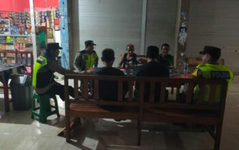 Polsek Taliwang Laksanakan Patroli Dialogis di Terminal Tanamira, Wujudkan Kamtibmas Kondusif